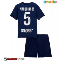 Otroške Nogometnih dresov Paris Saint-Germain Marquinhos #5 Domači 2025-26 Kratki rokavi (+ hlače)